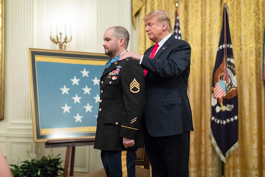 Staff+Sergeant+Ronald+Shurer%2C+a+1997+RHS+graduate%2C+receives+the+Medal+of+Honor+from+President+Trump.