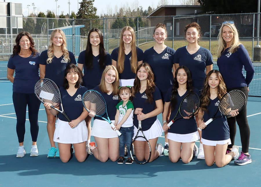 2022-2023+undefeated+Varsity+Girls+tennis+team.+Taylor+Moberg+standing+in+the+middle.